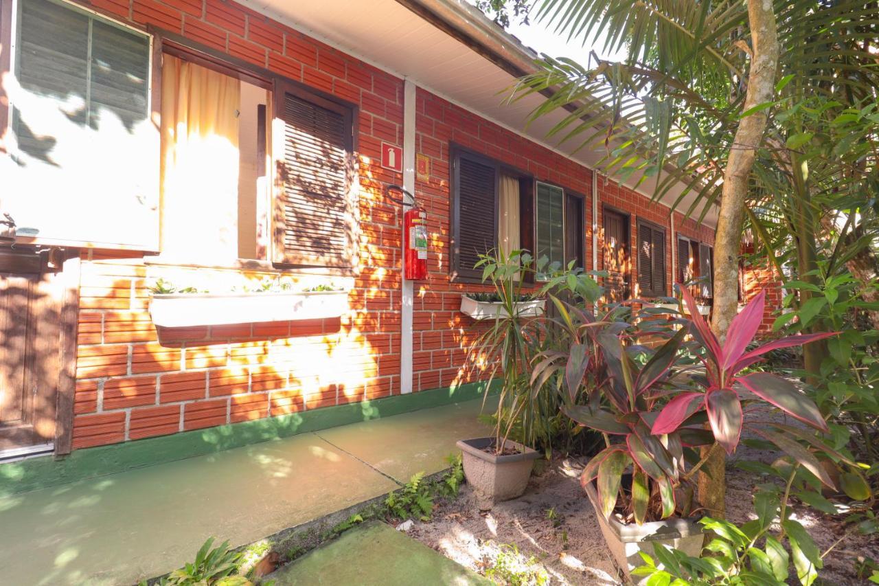 A Ilha Verde Hotel Pousada Na Praia Ilha do Mel Exterior photo